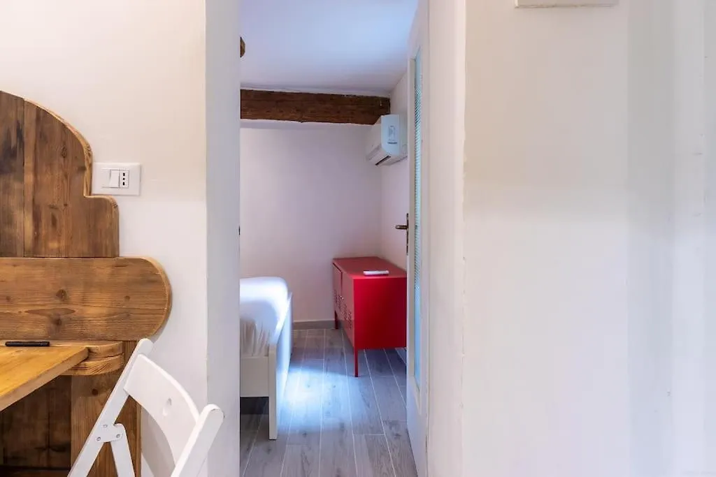 Ferrara Centro - Il Rifugio Di Debe Apartamento 0*,  Itália